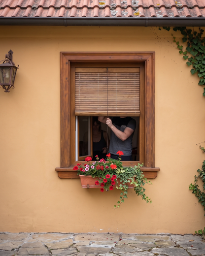 Außenrollo für Fenster aus Holz - Braun